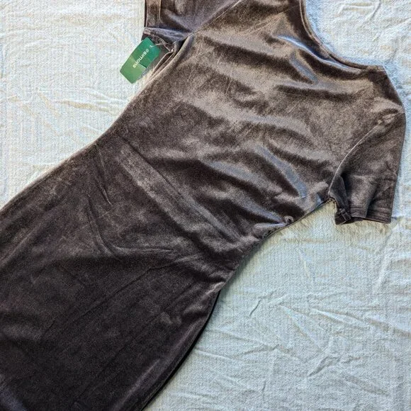 Dress - Picture 4 of 4